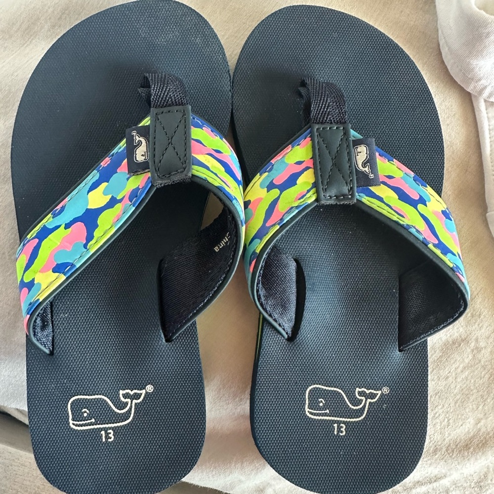 Vineyard Vines Kids Flip Flips